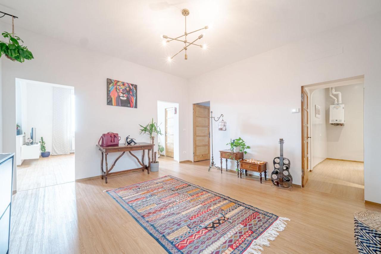 Bright Apartment A Few Steps From Via Garibaldi Genova Exterior foto