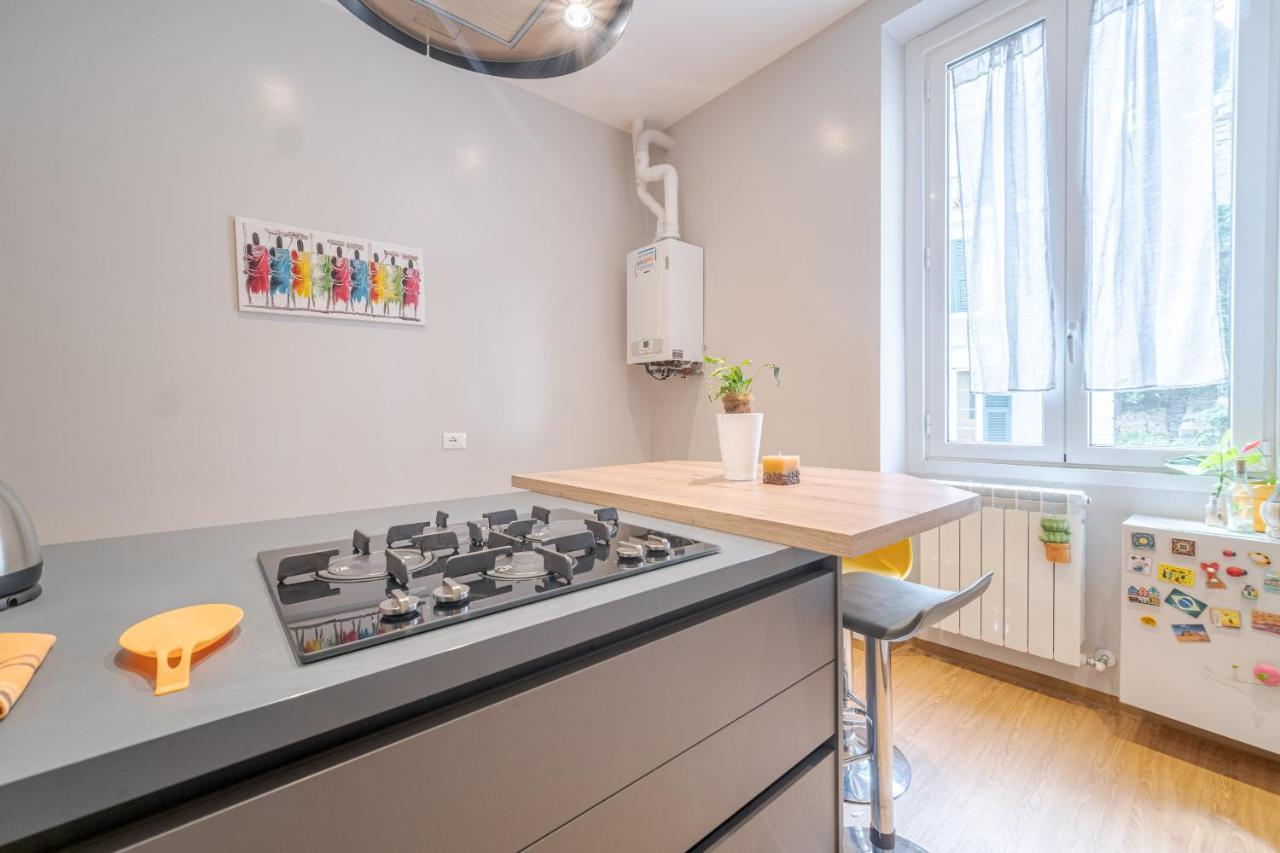 Bright Apartment A Few Steps From Via Garibaldi Genova Exterior foto