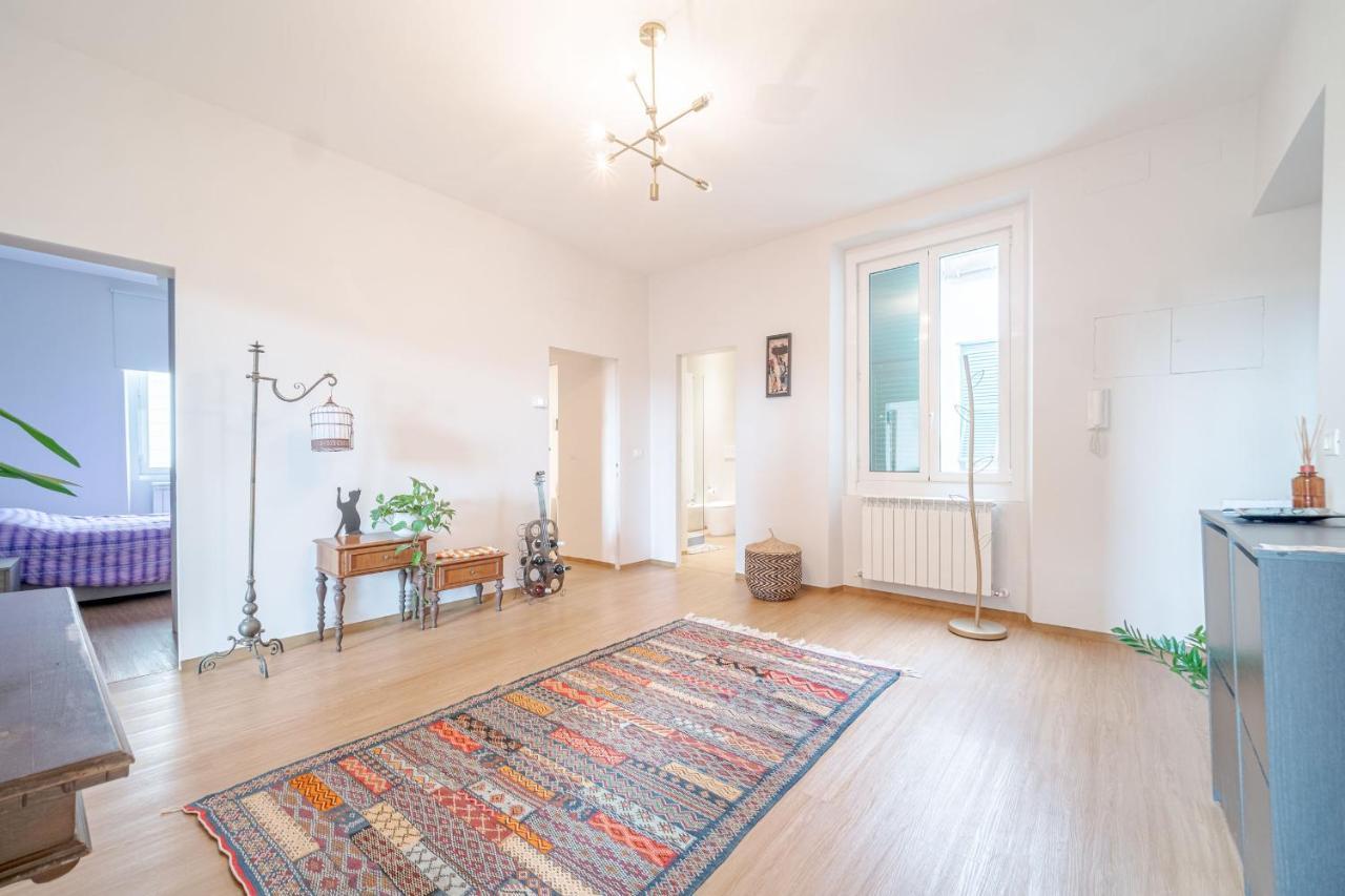 Bright Apartment A Few Steps From Via Garibaldi Genova Exterior foto