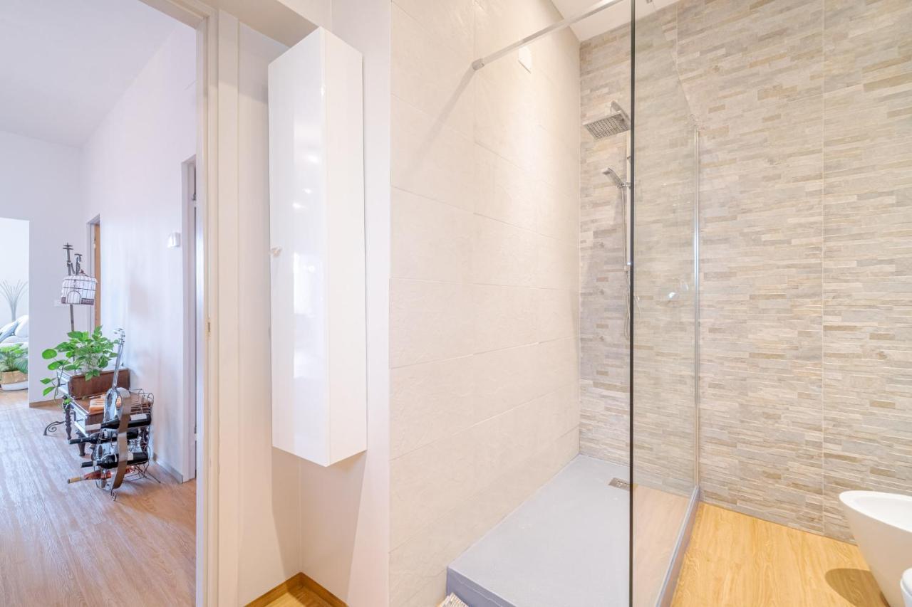Bright Apartment A Few Steps From Via Garibaldi Genova Exterior foto
